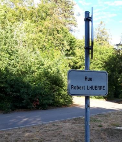 Pancarte - Rue Robert Lhuerre